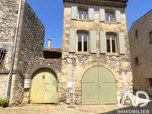 Bâtiment/immeuble 70 m²