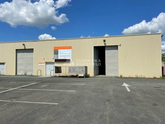 Bâtiments à vendre Saint Loubès Proche A10