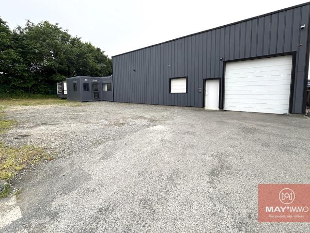 Bâtiments de stockage 150 m2 avec bureaux