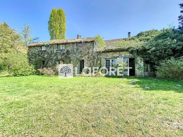 Bâtisse à réhabiliter à Saint Nom la Bretèche 180m² Saint Nom la Bretèche