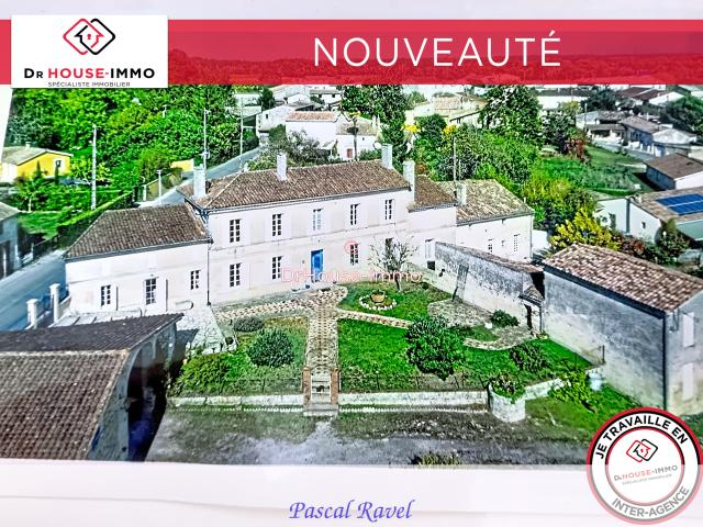 Bâtisse Confort Avec Piscine et Terrasse au Charmant Val de Virvée