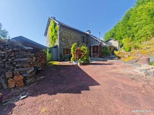 Batisse de charme, Ancienne Laiterie rénovée avec jardin