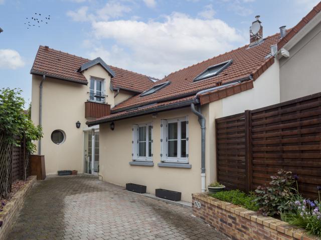 Bâtisse familiale de 182.18 m2 au cœur du Centre Ville