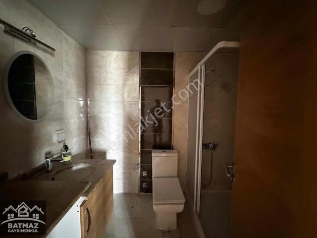 Batmaz'dan Beykent Renkli Evler'de 3+1 Kiralık Daire
