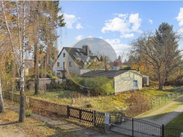 Bauträgerfrei: Ruhiges und gewachsenes Wohngebiet in Kaulsdürf Süd in See, Park und Waldnähe.
