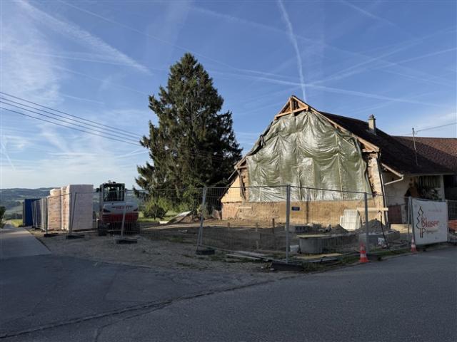 Bau von 3 geräumigen Wohnungen mit jeweils 4,5 und 5,5 Zimmern in Cronay. Von 795.000