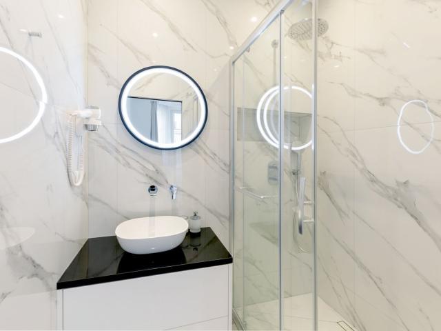 Bauchart Suite – A Haven of Peace on the Champs Élysées