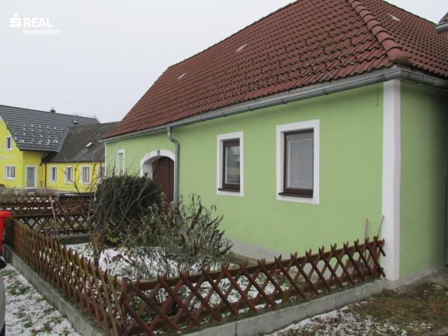 TOP Preis: Landhaus mit umschlossenem Innenhof und Nebengebäuden FIXPREIS