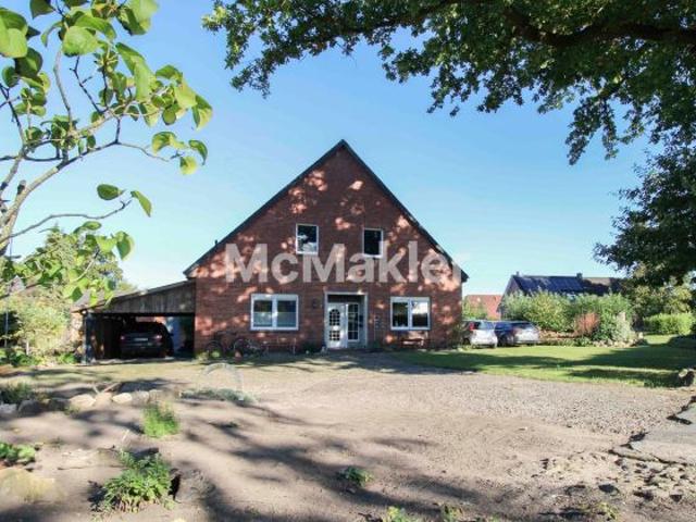 Bauernhaus mit großem Garten und viel Platz – Ihr Familienprojekt in Byhusen