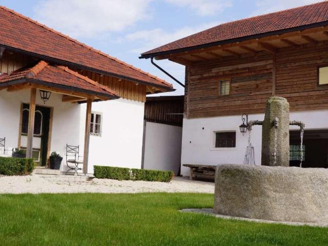 Bauernhaus mit Pferdestall