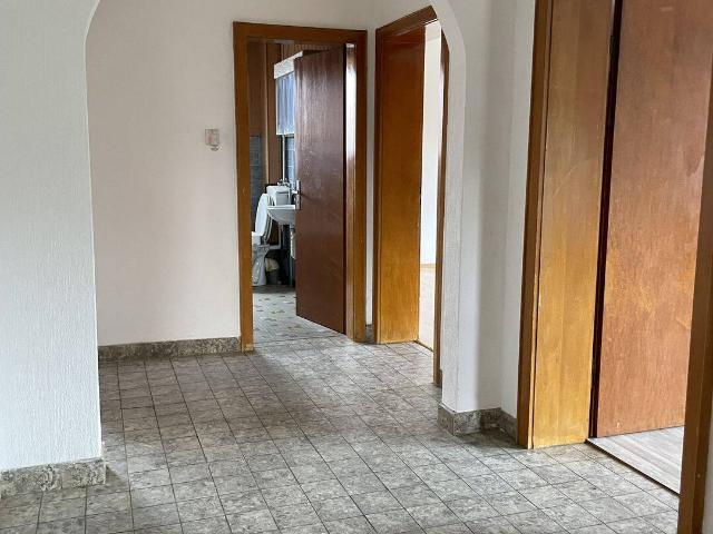 Bauernhaus mit Scheune und großem Grundstück Ländlicher Charme trifft auf großes Potential