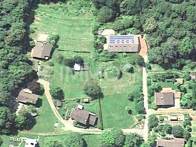 Bauernhaus im Grünen für Einkommen