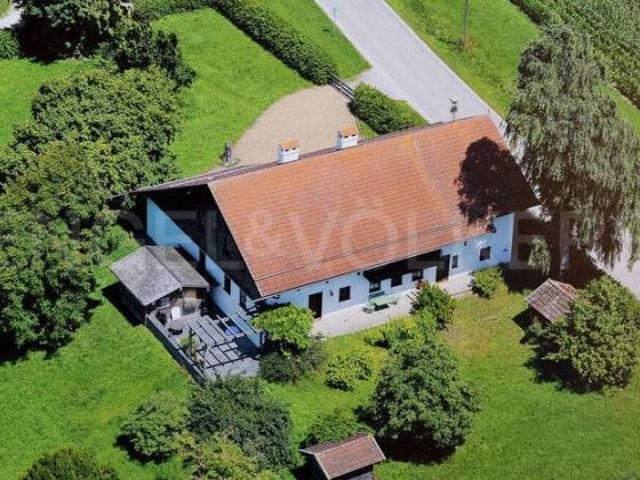 Bauernhaus Romantik: Ländlicher Charme in den Voralpen