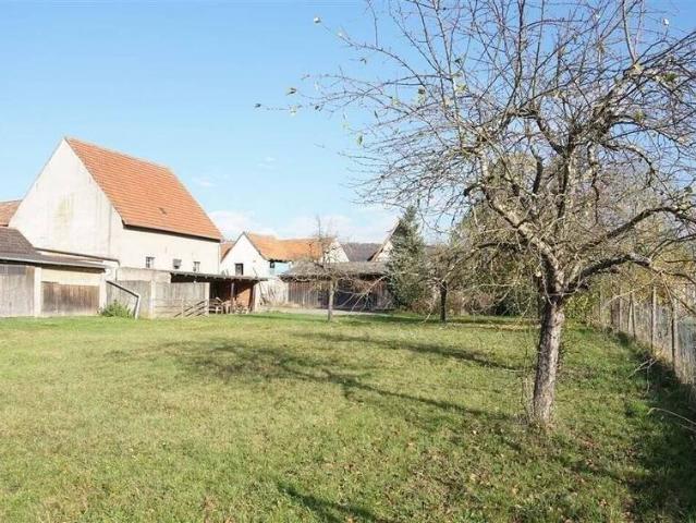 Bauernhaus, sofort nutzbar mit Ausbaureserve auf weitläufigem Grundstück!