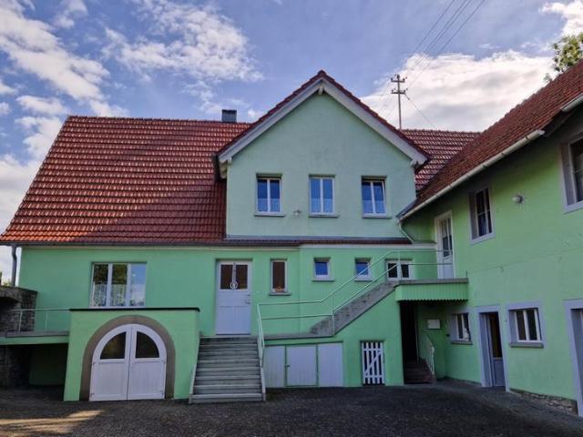 Bauernhof, Dreiseithof, großzügig, Scheune, Wiese