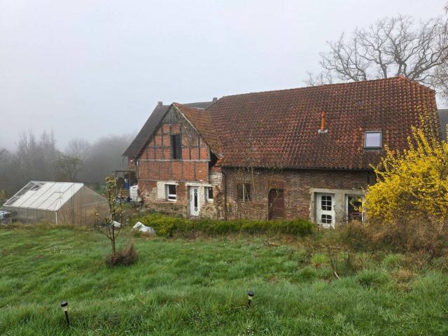 Bauernhof mit Bungalow und riesen Areal zu verkaufen