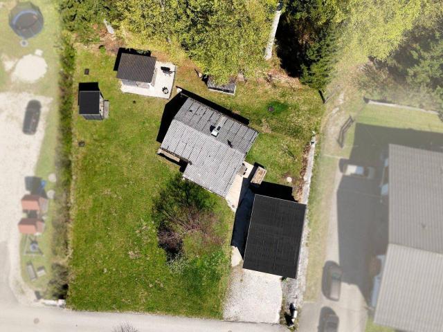Baugrund mit Altbestand in idyllischer Lage – 1.073 m² am Waldrand