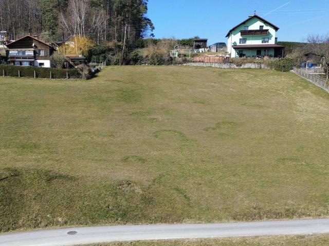 Baugrund mit atemberaubenden Ausblick Aufgeschlossen & ohne Bauzwang