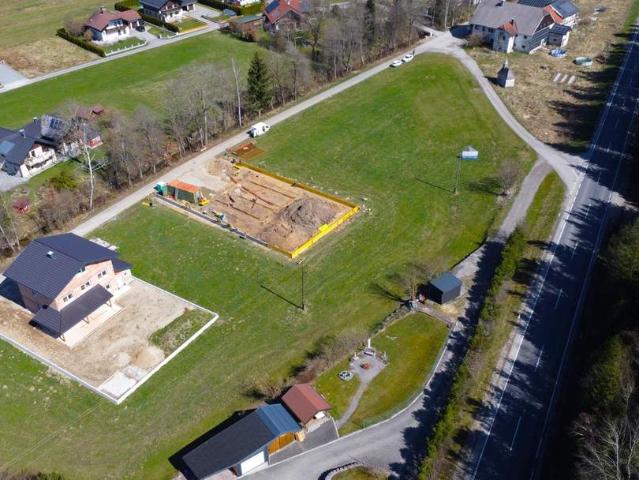 Baugrund nahe Straßwalchen: GSt. 1 757m²