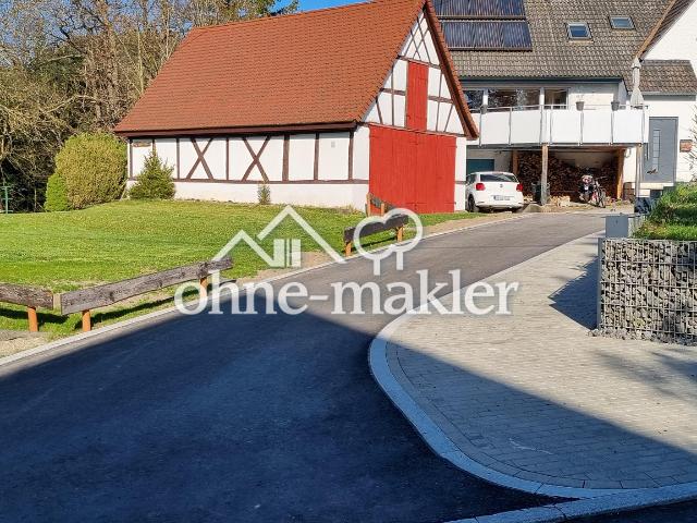 Baugrundstück erschlossen, mit vorhandener großen Garage u. kleiner Werkstatt