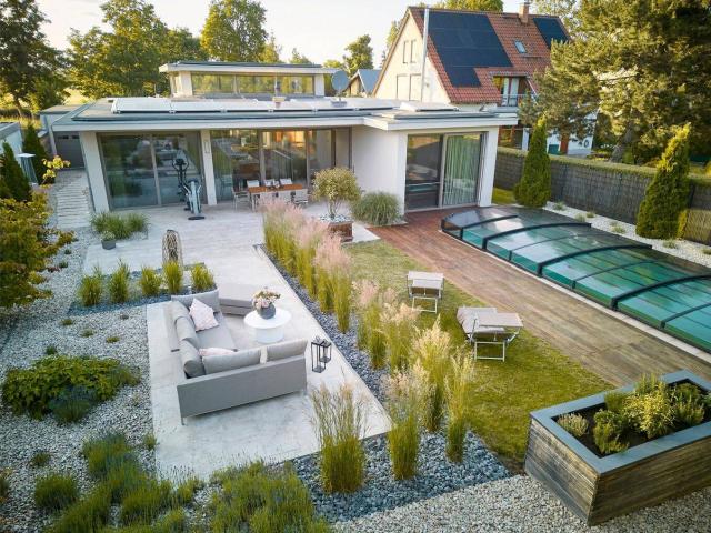 BAUHAUS IN KRÖLLWITZ EDEL UND EINMALIG