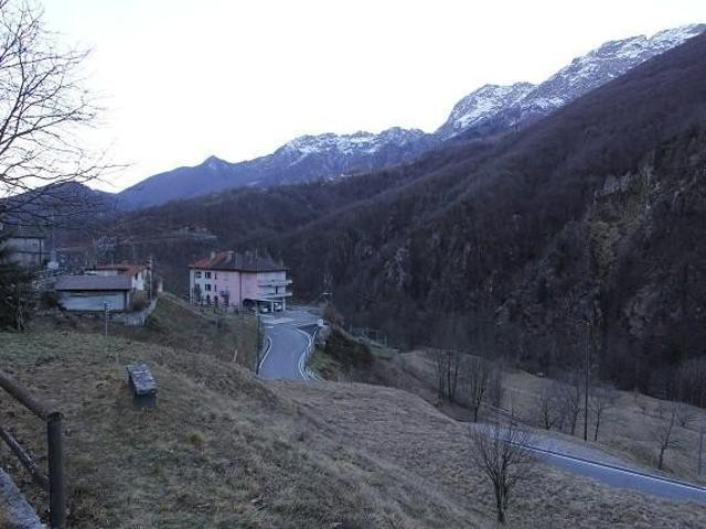 Baulandgrundstück von m2 mit schönem Ausblick / ediviable land