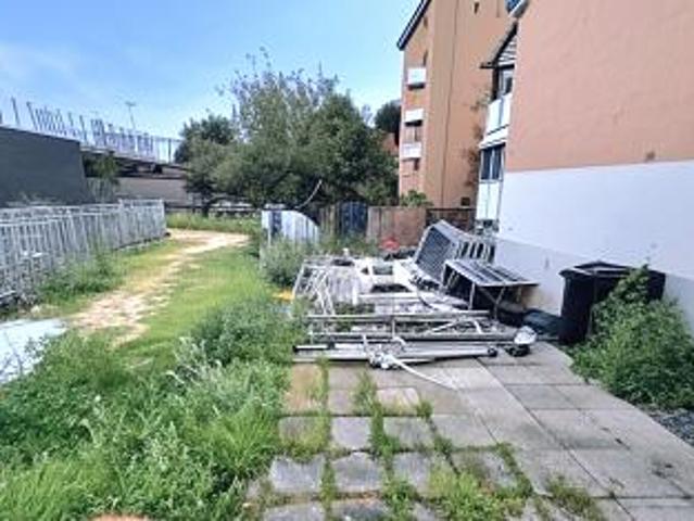 BAUPLATZ FÜR 3 REIHENHÄUSER IN TOPLAGE