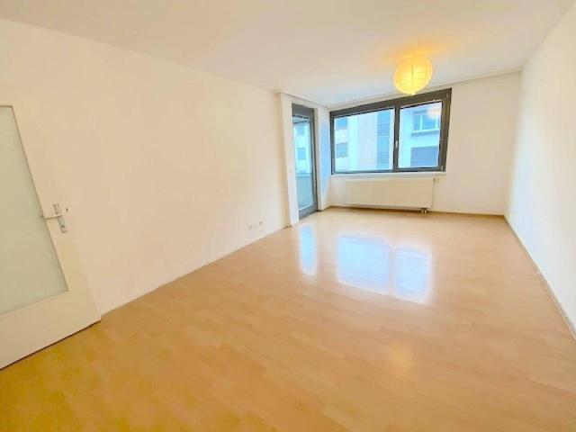 NEUER PREIS! BAURECHTSEIGENTUM! PROVISIONSFREIE 2 ZIMMER WOHNUNG MIT LOGGIA BEIM UKH LORENZ BÖHLER!