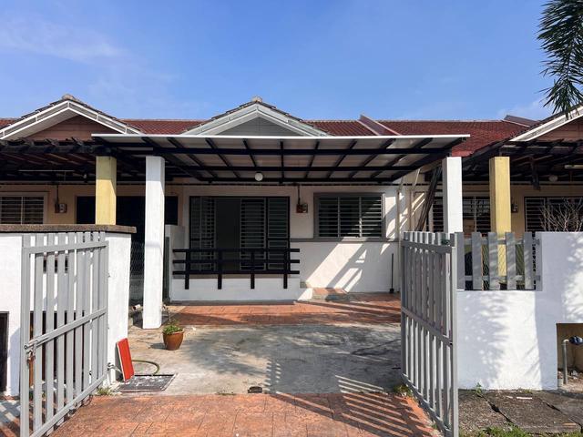 Bawah MV Refurbished Teres Setingkat Tmn Kembara Rantau Panjang