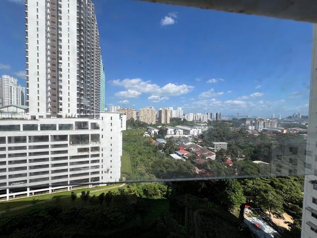 Bayu Nyaman Middle Floor Bayan Lepas Near Airport LRT