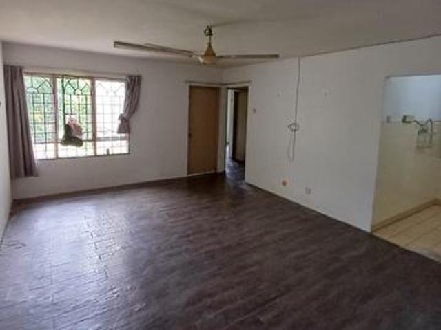 Bayu Apartment Damansara Damai 1st floor full loan 1k booking