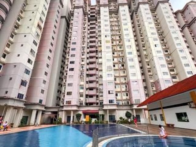 Bayu Puteri 3 Apartment 4 Bed 2 Bath For Sale