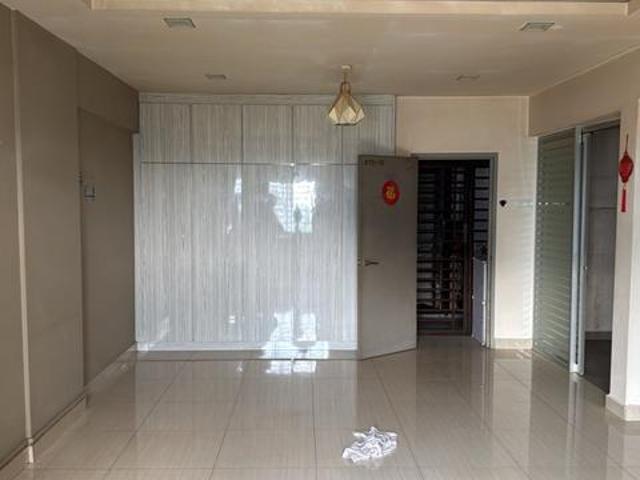 Bayu Puteri 3 Apartment