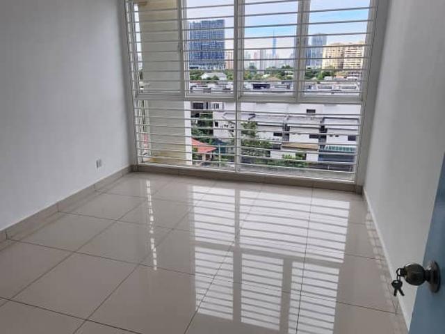 bayu sentul, condominium