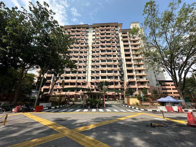 Bayu Tasik 1 Condominium Bandar Sri Permaisuri KL