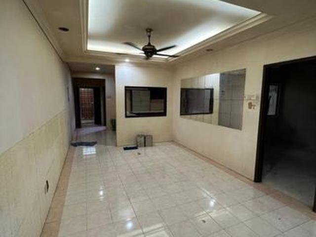 Bayu Villa Apartment 1100sf 3r2b Gated Guarded Bayu Perdana Klang