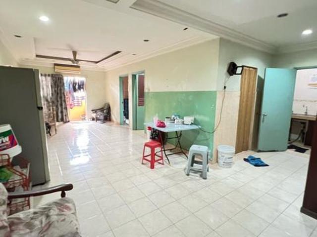 Bayu Villa Apartment Taman Bayu Perdana Klang first floor for sale