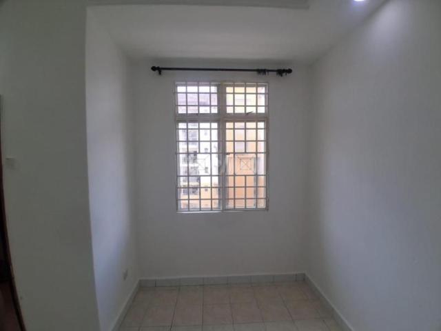 BAYU VILLA APARTMENT FOR RENTAL AT TAMAN BAYU PERDANA, KLANG