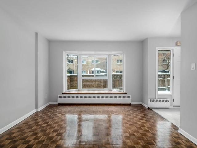 Bayview Mews 3 Bedroom Apartment for Rent at 2911 Bayview Ave, Toronto, ON M2K 1E8 Bayview Village