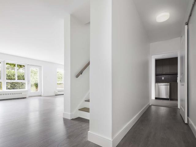 Bayview Mews 2 Bedroom Apartment for Rent at 2911 Bayview Ave, Toronto, ON M2K 1E8 Bayview Village