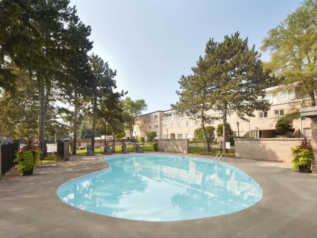 Bayview Mews 2 Bedroom Apartment for Rent at 2911 Bayview Ave, Toronto, ON M2K 1E8 Bayview Village