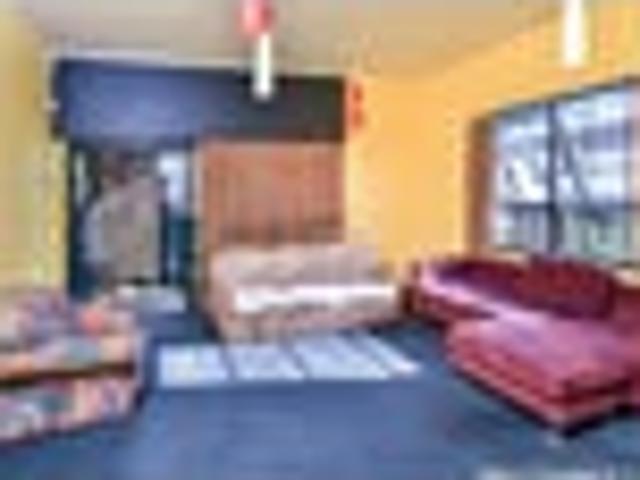 Bayview, 2 bedrooms, $440 pw
