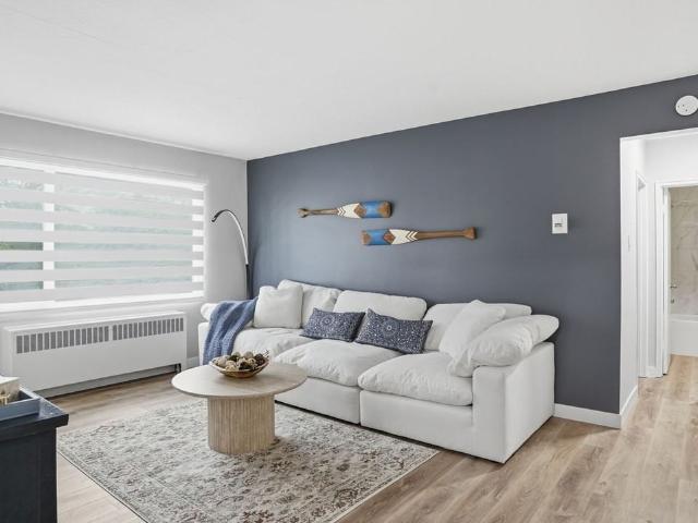 Baywood Park 2 Bedroom Apartment for Rent at 11405 132 St Nw, Edmonton, AB T5M 1G2 Inglewood