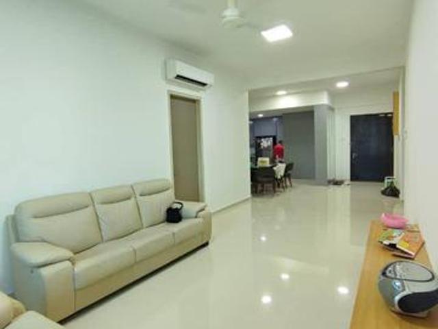 Bay 21 1300sqft condo for sale likas bay hakka hall sicc damai