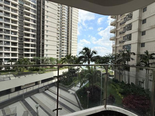 Bay Laurel Country Garden Danga Bay 2R2B