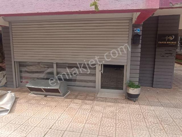 Bayındırda 80m2 Bakımlı Masraafsız Yol Cepheli Ofis