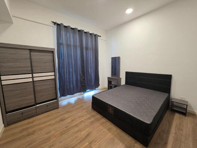 Bay Suite Fully Furnished Studio Type Middle Floor Sea View