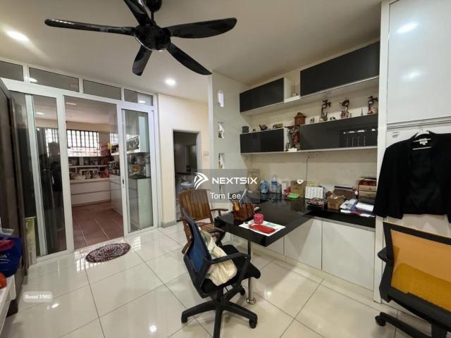 Bay Suites condo selling below MV | Best price