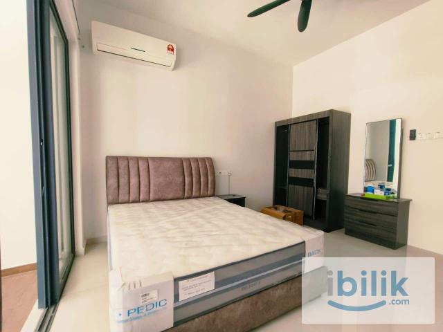 Bay Point Balcony Room | Near CIQ | Private Meter | Negotiable