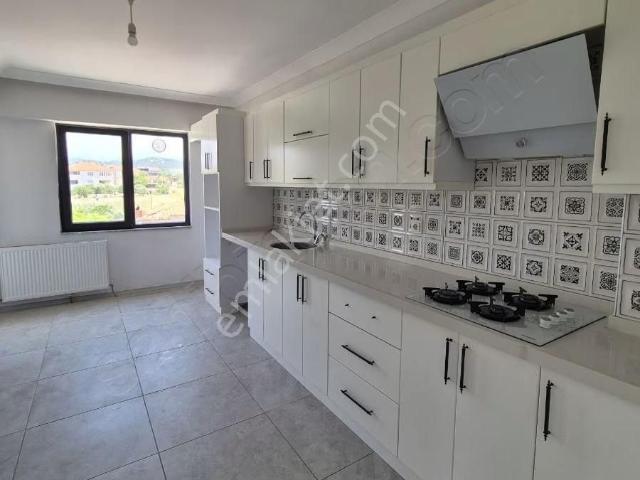 Bayır Da Ebeveyn Banyolu 3+1 Daire